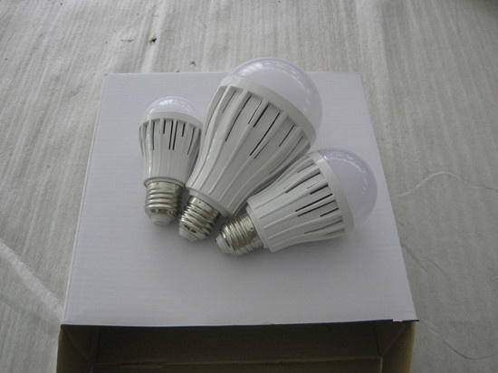 Ray_Ledlight's tweet image. New Type Led bulb-90lm/W-milk cover, 3 years' warranty