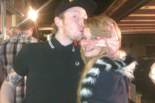 sophie_leesa's tweet image. with Matt from #WSS oh i do love this band #proud #northener #Sheffield #Band