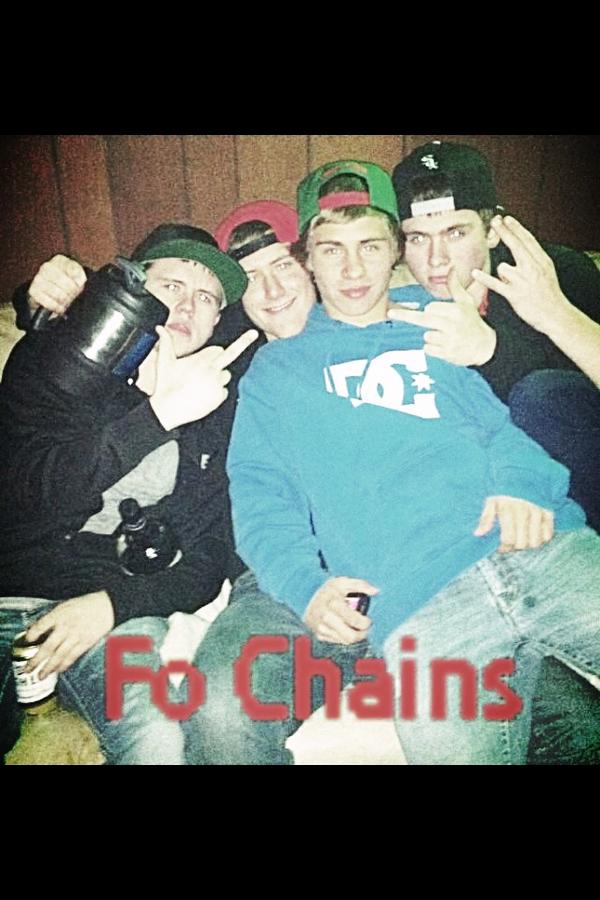 Garrett28Almer's tweet image. @T_Fair_BLC @Torgerson202 @AlmerWade281 #4chains mix tape dropping soon lmao