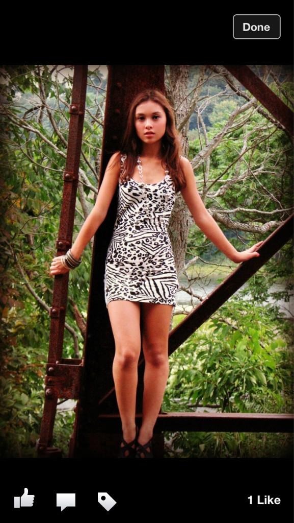 bff_modeling's tweet photo. Follow us #pretty #sexy #cute #summer #Filipino #american http://t.co/5VBrNHnr