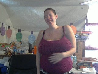 BraFetish's tweet photo. Pregnant Boobie Play Silly clip of boobie play while a little over 20 weeks pregnant! LOW QU... http://t.co/lg1dRZkZ http://t.co/EhRBtKEy