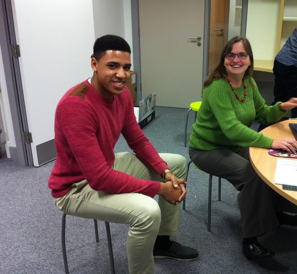 ExtraDigitalUK's tweet image. hahahaha #tinychair @mike_flurry