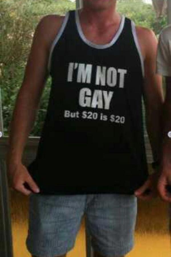 gaytube's tweet photo. I'm not gay..... http://t.co/xeXsxz2T
