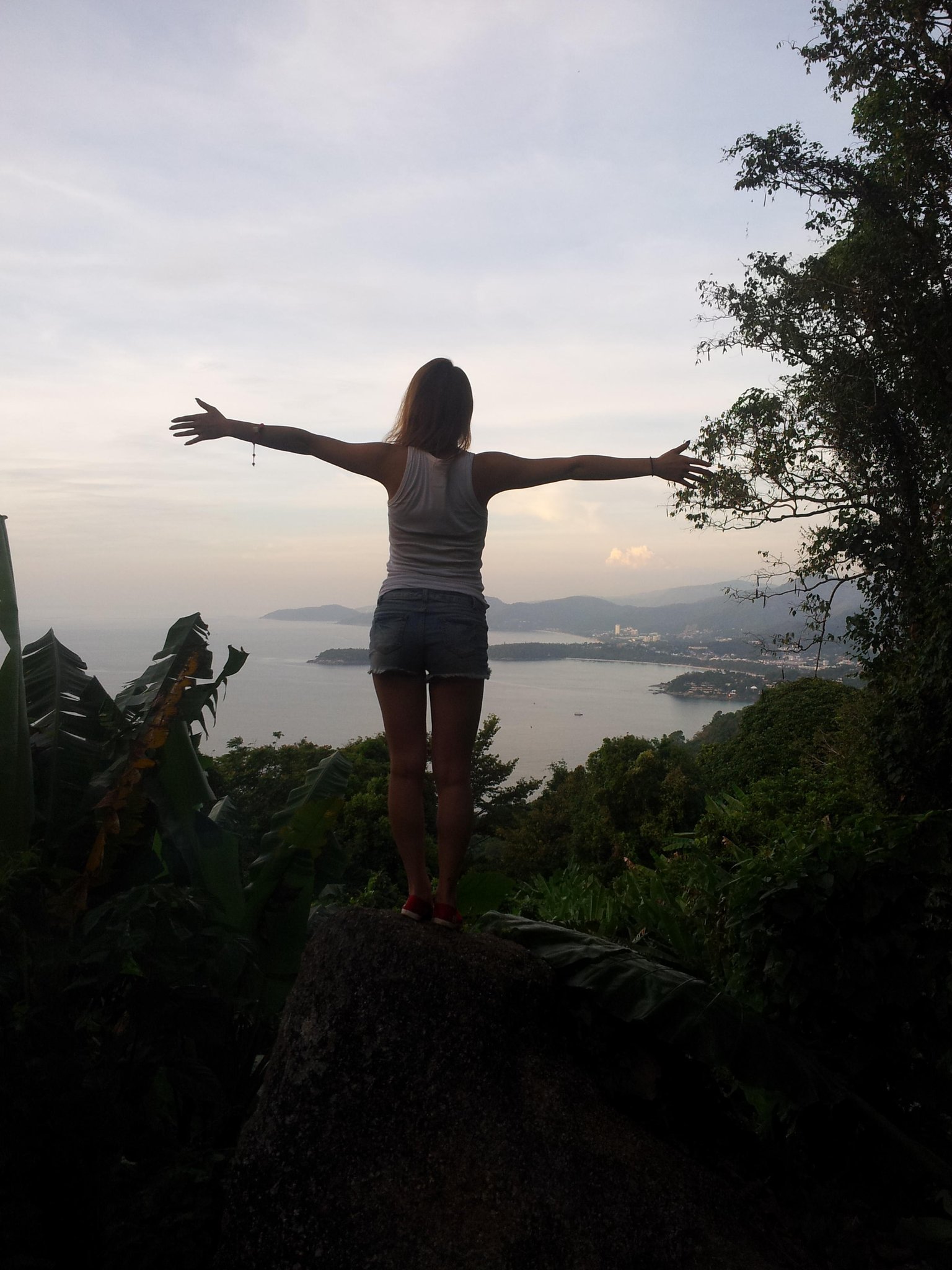 BAHsbRSCEAAhaHK.jpg:large