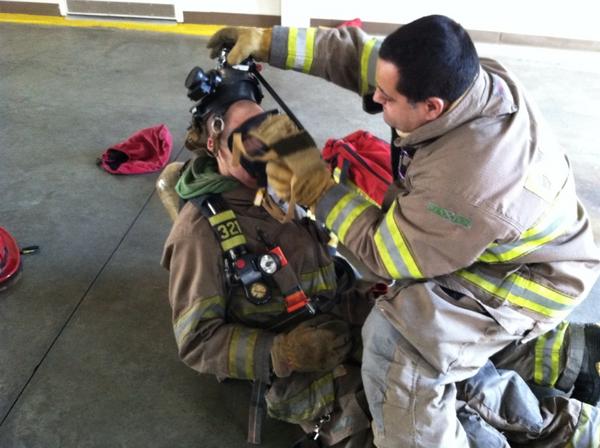 kinetic_dg's tweet photo. Under what circumstances would a full face piece swap be necessary? #safefirefighter http://t.co/WWxW0Uyo