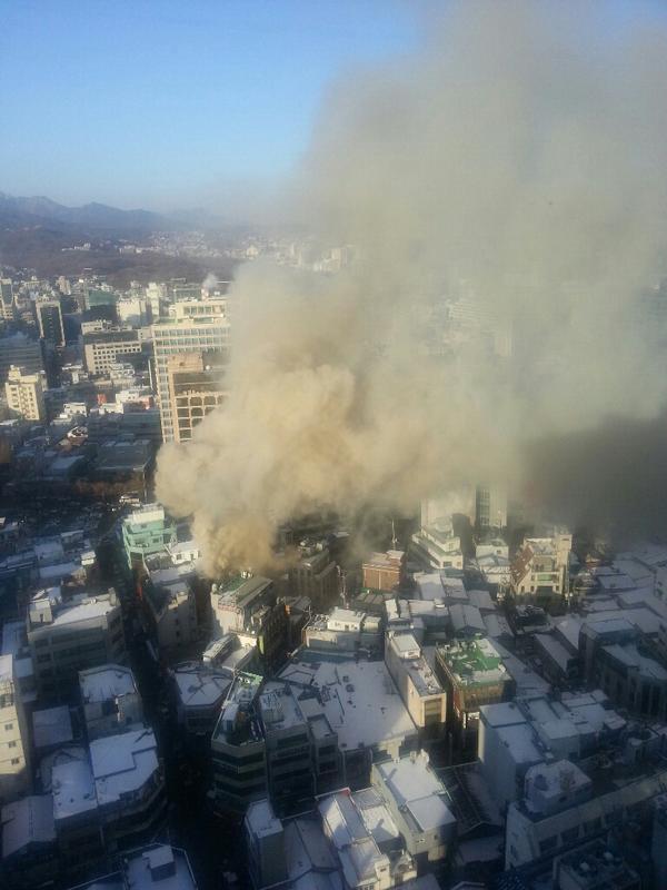 JBooom's tweet image. 충무로 화재발생(오후 4시)