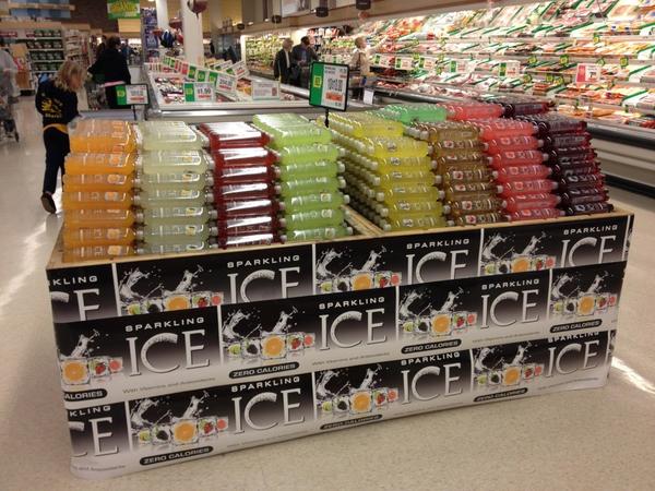 mwneICE's tweet photo. Giant grand opening in Gettysburg PA. Fantastic display, thanks Giant!!! http://t.co/oSSCPIeL
