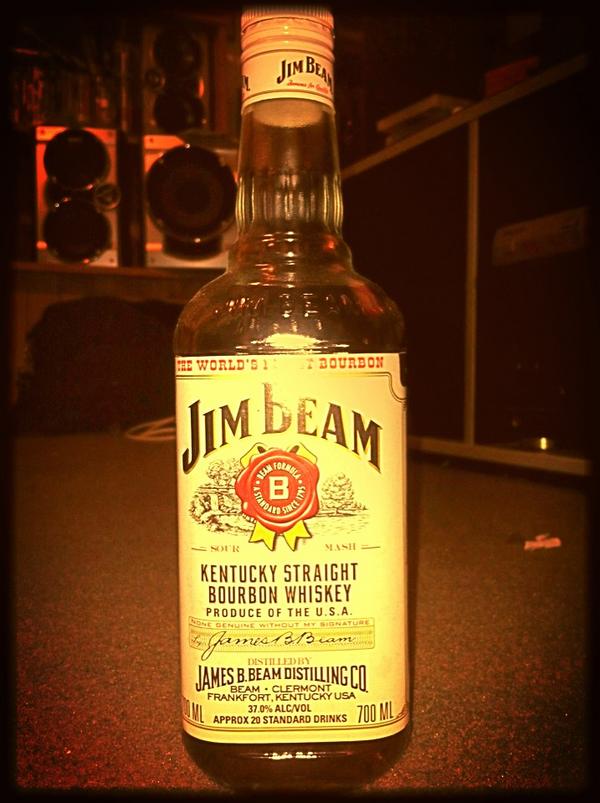 BecGirdler's tweet photo. Party for one! :} http://t.co/3LW9Bk04