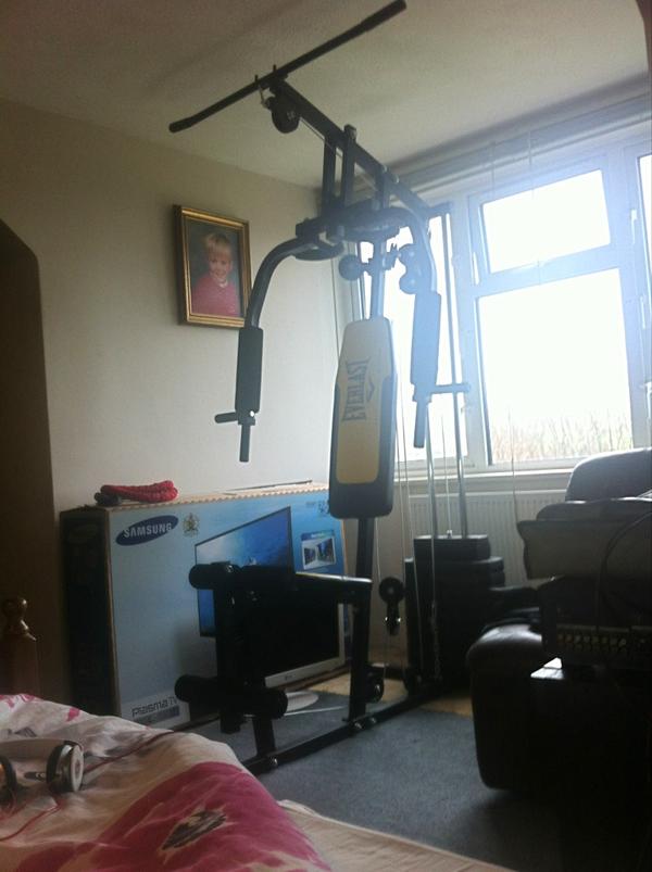 benpate1990's tweet photo. Gym time #workout http://t.co/Y4Oi6Mlz