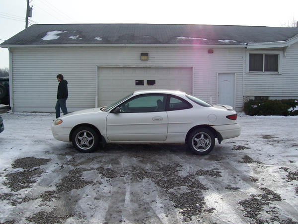 TelegraphAuto's tweet image. 1998 Ford Escort ZX2 for $1,595!!!!