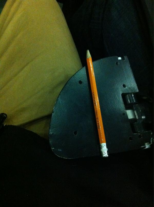 ThomasMac_'s tweet image. Uni Tables are a joke #smuproblems