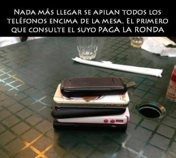 dimeMister's tweet photo. Así quitaba yo el vicio a los móviles http://t.co/gbNDI9ss