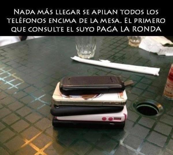 MejoresTwits's tweet photo. Así quitaba yo el vicio a los móviles: http://t.co/ywPCADuH