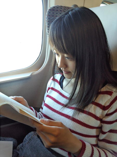 ミヤネ屋とten!の生出演のため、ただいま大阪へと新幹線で向かっており