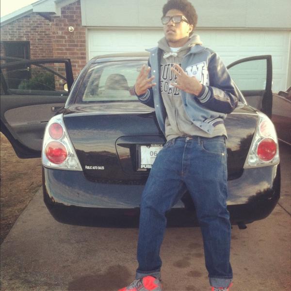 devinbrown4x's tweet photo. #Hutch http://t.co/F02fy5NB