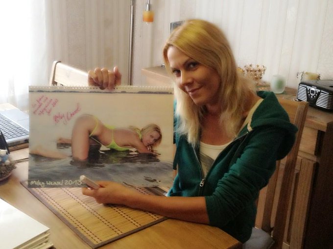 Nat&uuml;rlich signiere ich jeden Kalender pers&ouml;nlich!! http://t.co/pzPVopMW http://t.co/IfC6FAfl<a href="/tag/porn"class="tags"><span>#porn</span></a><a href="/tag/bitch"class="tags"><span>#bitch</span></a><a href="/tag/german"class="tags"><span>#german</span></a><a href="/tag/dvd"class="tags"><span>#dvd</span></a><a href="/tag/amateur"class="tags"><span>#amateur</span></a>
