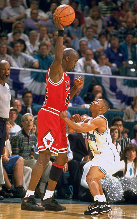 Why Muggsy Bogues was in the NBA : r/nba
