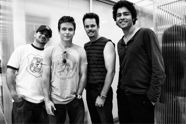 jerryferrara's tweet photo. “@mrdougellin: We need to get rolling. I'm getting anxious. @adriangrenier @mrkevinconnolly @jerrycferrara http://t.co/nWH60DGr” let's go