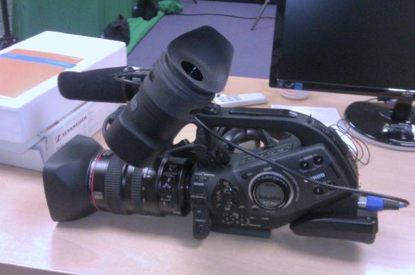 Mamas_Secrets's tweet image. Look what I got to play with today :) #gadgetfun