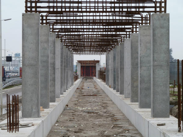 Betonwerk IVL Rotterdam vordert gestaag;