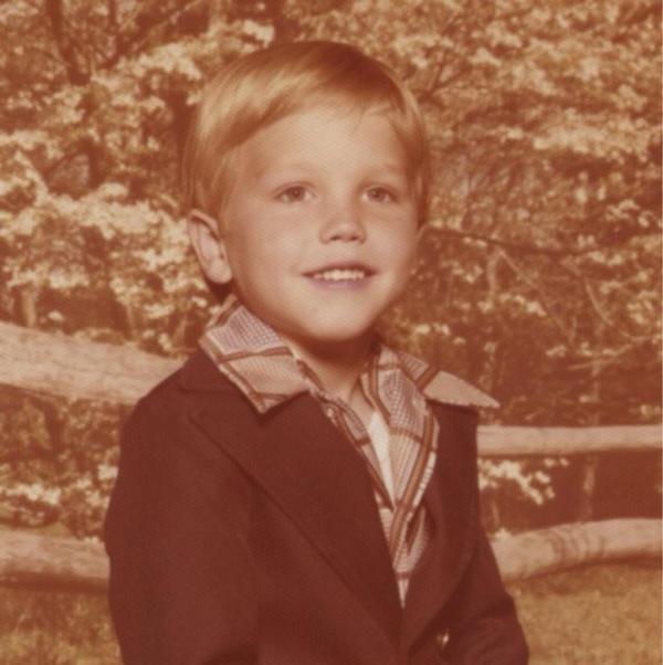 Markhoppusspain's tweet photo. @markhoppus de pequeño http://t.co/jCdRHeWo