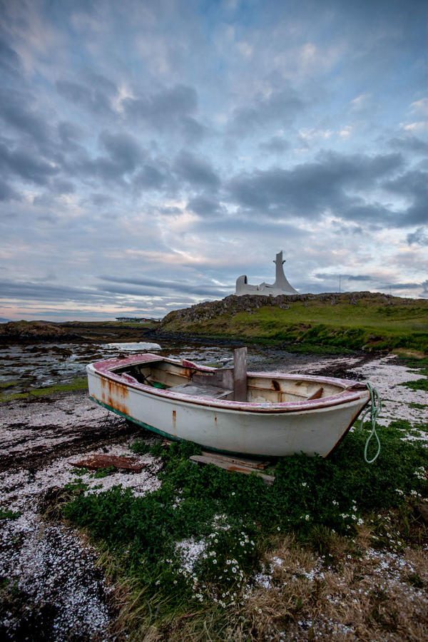 InHidingPhoto's tweet photo. 1st Tweet: HERE WE GO!  Introducing: In Hiding Photography.  #photography #lp #iceland #travel - At least 1 pic a day http://t.co/7VuARNyw