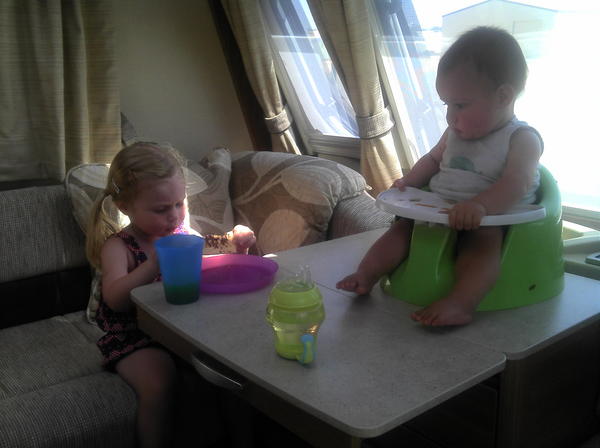 AngelaBatty's tweet image. Enjoying snack time in the #swiftconqueror