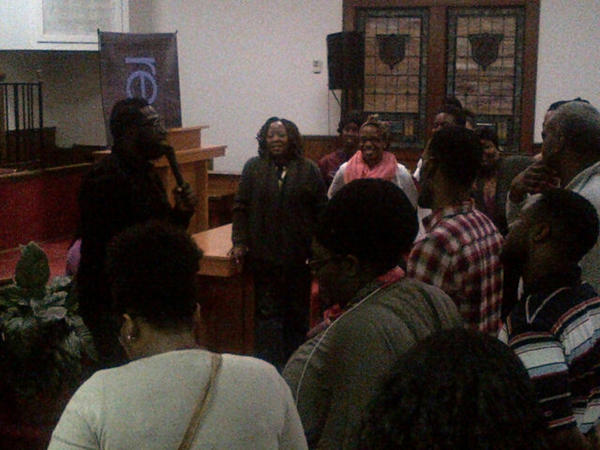 propheticpromo's tweet photo. Zak imparts into the choir!! http://t.co/SnBKIGL0
