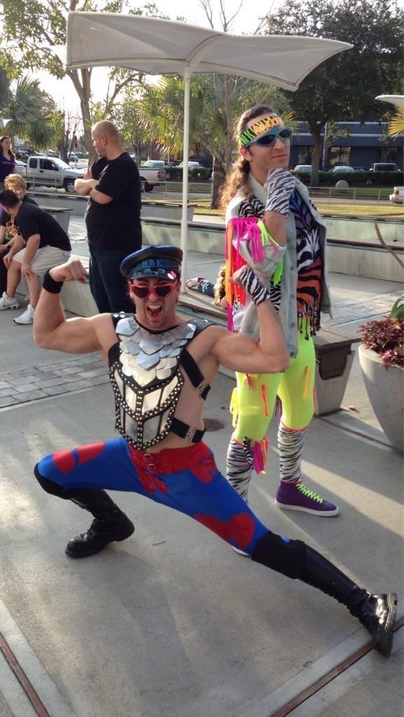 AustinCreedWins's tweet photo. These are my friends, and I heart them http://t.co/H8OiYJtB