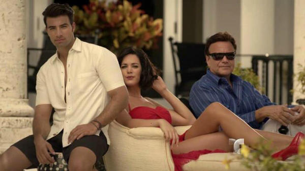rd_telemundo's tweet photo. Lo prohibido es lo más deseado #PasionProhibida http://t.co/3lSdsMPs