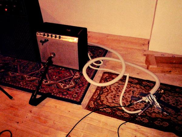 VDSSRecording's tweet photo. Ieri un po’ di overdub per il nuovo disco dei PopTones. Suoni spaziali e tanto rock’n’roll!!! http://t.co/sL9vGtJ3