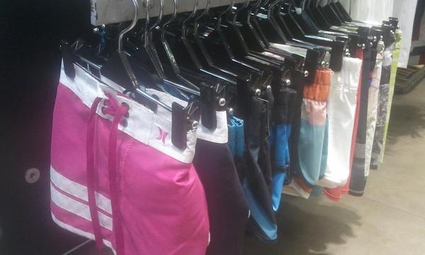 flowpanama's tweet image. Chicas! ya tienen su short para este verano? #TeLoPuedesLlevarA50%DeDescuento Hoy en #FlowAlbrookMall #Panama