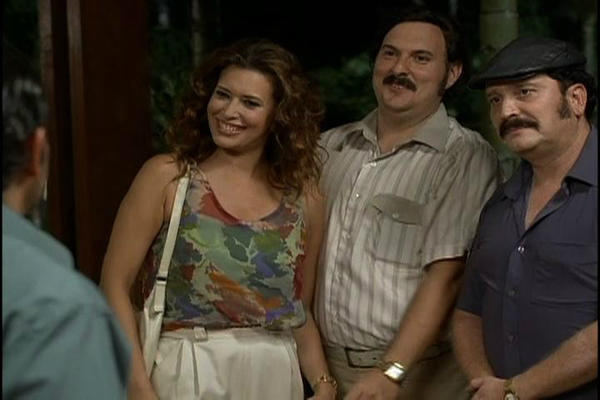 rrpp_MEGA's tweet photo. Este dgo.13,  imperdible un nvo. capitulo de  #PabloEscobar , 22:30 hrs. solo por @megamegusta http://t.co/lbG8IqFq http://t.co/YrISHe6P
