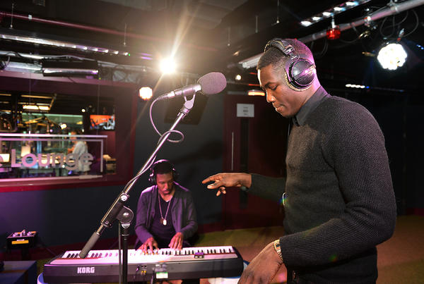 1Xtra's tweet photo. You NEED #HotFor2013 @MrJacobBanks cover of @Rihanna’s ‘Stay’ & @KendrickLamar in your life!> http://t.co/7l66mOpK http://t.co/uDGGthpt