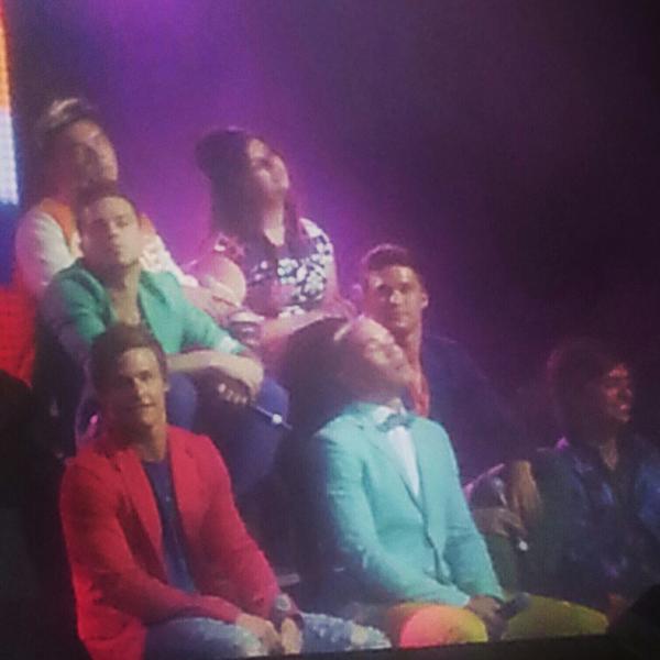 jacintaebony's tweet photo. Follow me <3  @TrentBell90 @itisnathaniel @WillSinge  @zachariahbrian http://t.co/gQ9dmJQe
