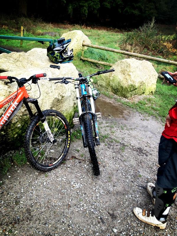 JamesCarr7's tweet photo. #puddletownforest what a good ride Shame I had a massive #crash http://t.co/9v2JG8Hs