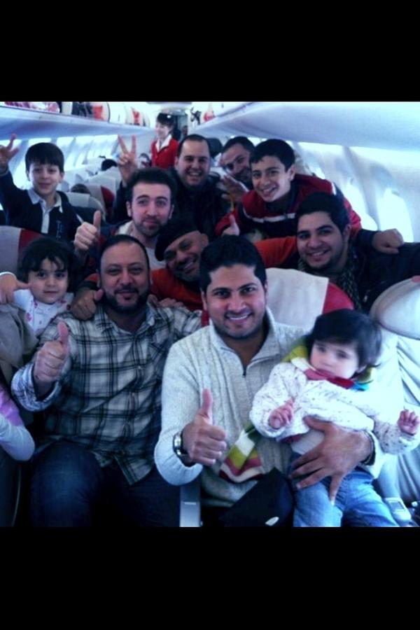GnGnd's tweet photo. @omarsadi1980 توصلون بالسلامه ان شاءالله يا آحلى قناة بالعالم 😍😘 http://t.co/ZtoVnVjQ