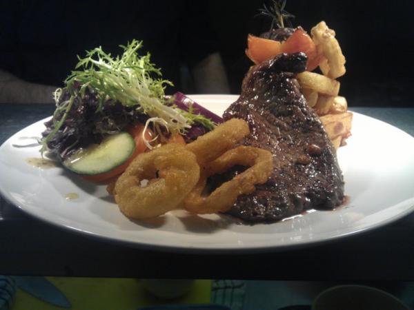 SpankerInn's tweet photo. Serving our 2 for £10 lunch time menu 12-2pm tomorrow! &amp; our evening menu &amp; specials 5-8:30pm! Come give us a try! http://t.co/EBfoIvjw
