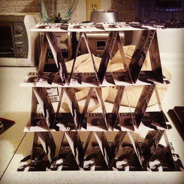QueenChair's tweet photo. #antifreeze2013 so close! Level four is the bane of my antifreeze existence! #cardhouse http://t.co/hSD1szqS
