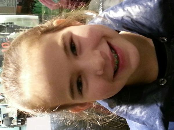 SariMarijs1's tweet photo. Leukste,liefste, gevatste,gezelligste,mooiste klant van vandaag.Laura Hollander http://t.co/sItcYVIi