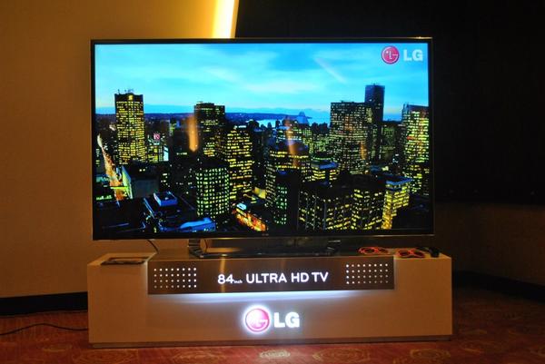 lg_colombia's tweet photo. El primer Televisor LG de 84" con ULTRA HD, 4 veces más definición con imágenes reales y nítidas. http://t.co/1H4mq0p0