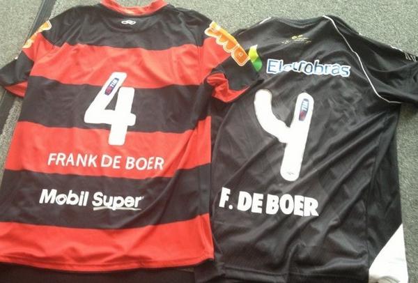 RdBoer1970's tweet photo. F: under retweeters of this post I will raffle off 2 unique jerseys @crvascodagama and @cr_flamengo with my signature. http://t.co/T4NAUvTB