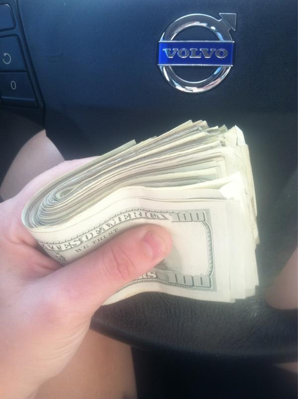 Money money money! Working hard pays off! #motivation#reachedmygoal#grand!