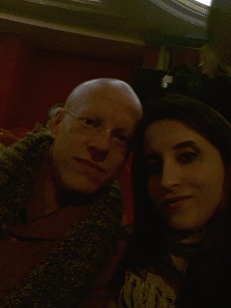 mnx87's tweet photo. Esperando a q empiece el rey leon con @juancike500 #hakunamattata http://t.co/fRpld15C