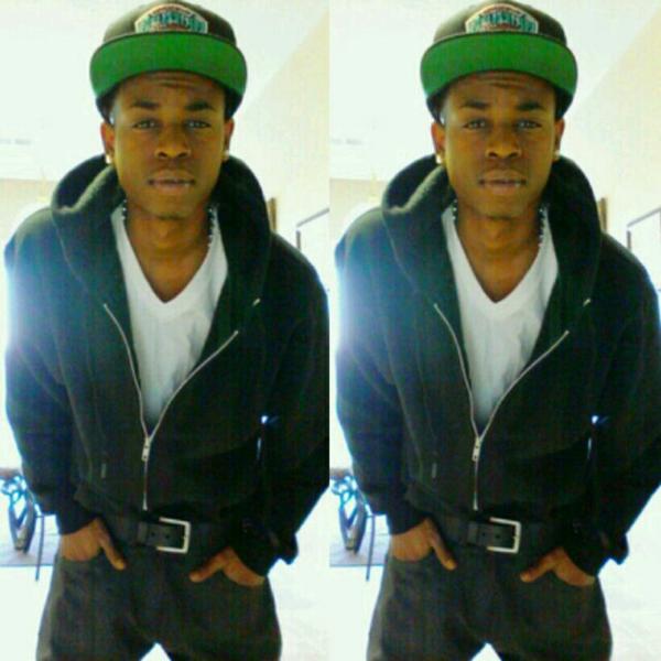 Dee0fficial's tweet photo. http://t.co/u2zmStzY