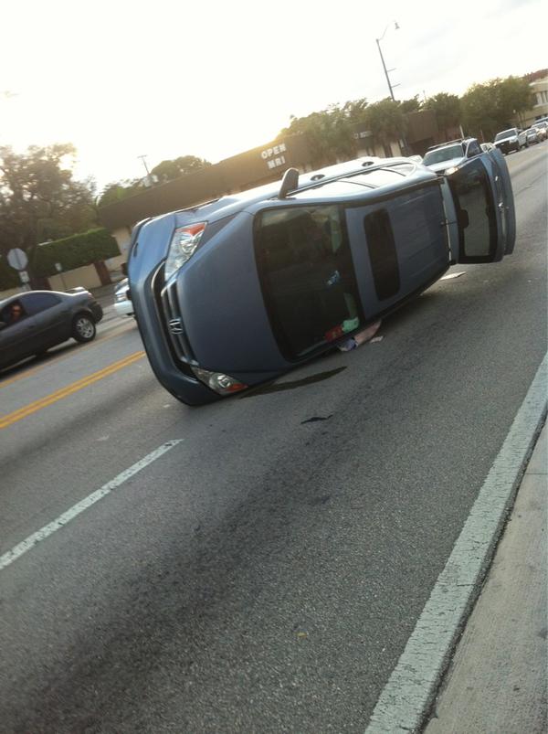 SelenaRoseLEGIT's tweet photo. Some
Lady hit me and her car flipped http://t.co/m1ep1J1D