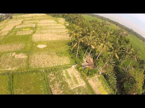 FPVTour's tweet photo. FPV Video: Bali - Unknown | Aerial View - http://t.co/6kespCzf http://t.co/clR6oKFb