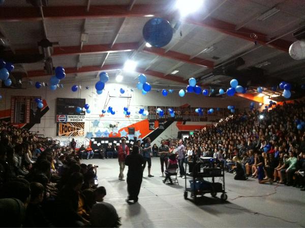 MHSActivities's tweet photo. How did you guys like 'No Direction' today?😉 http://t.co/7oSbP7yQ