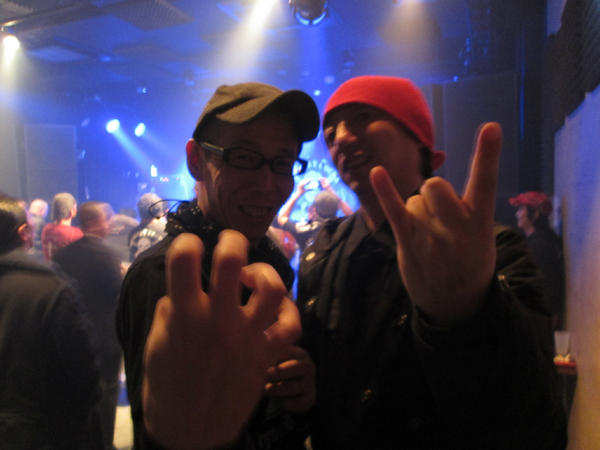 Nishiyama's tweet photo. ずっとPUNKじゃぁ！！OSEKIこと関さん（SxOxB)とMe!!Phot　By息子 http://t.co/0qRsWFNG