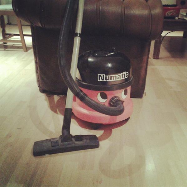 DesignATM's tweet photo. Had a little help with the housework earlier. #classic #design http://t.co/LeFUyOYA